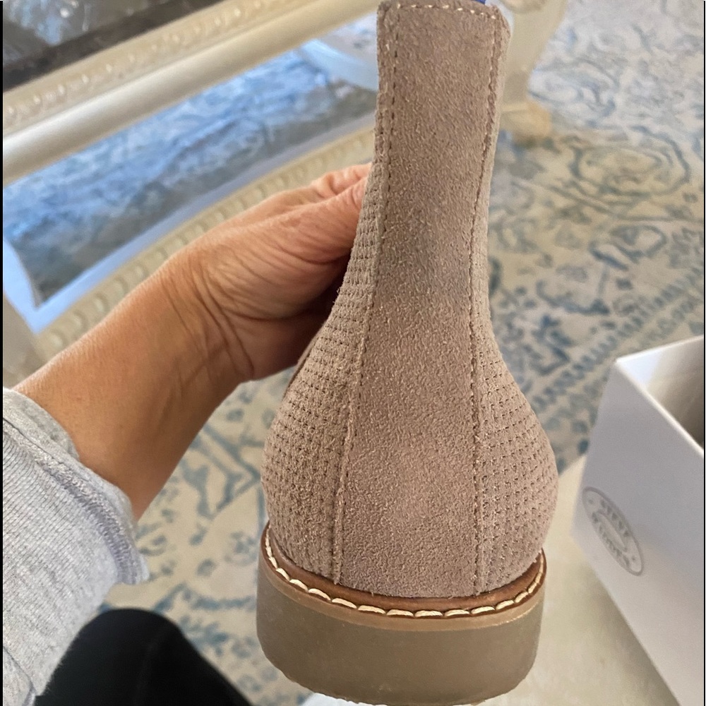 Steve Madden Booties - Chelsea - Picture 2 of 3